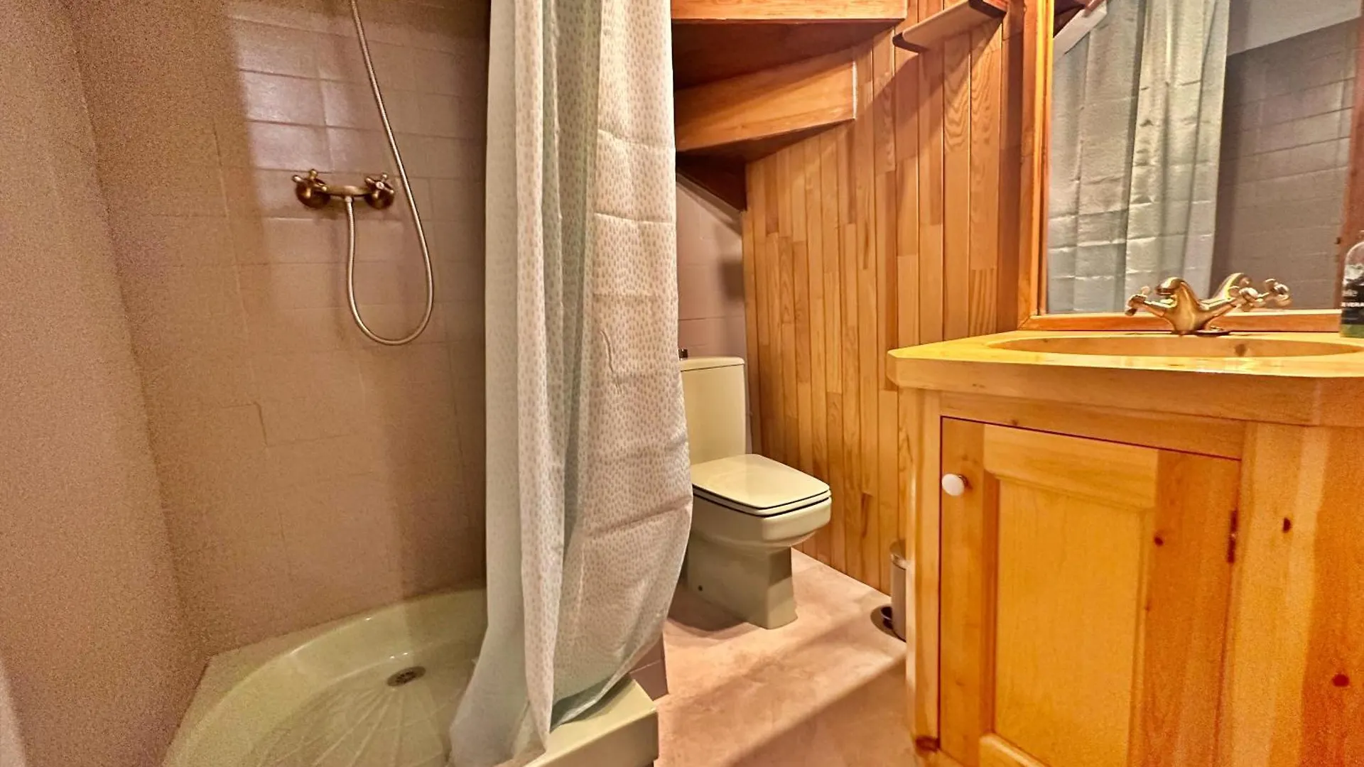 D2, Bordes D'Arinsal, Duplex Rustico Con Chimenea, Arinsal , Zona Vallnord 0*,